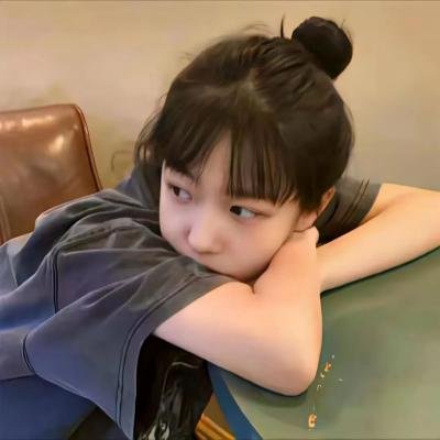 15岁的未婚妈妈 封面